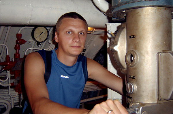 Антон Гудков