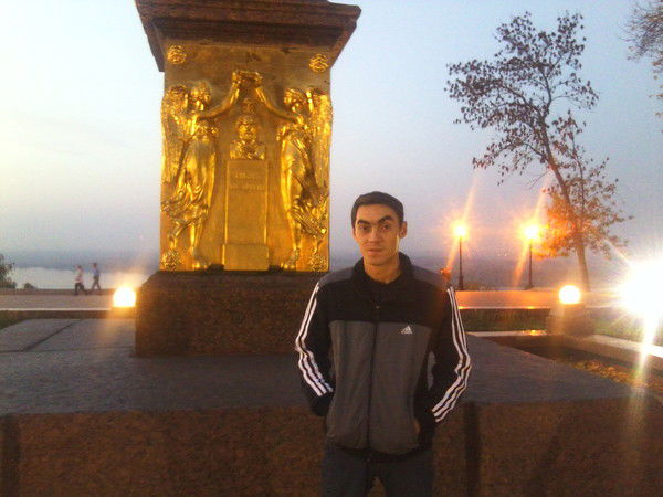 Сергей Капралов