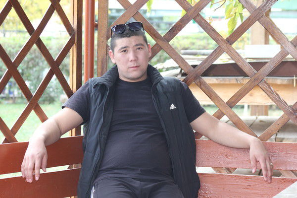 Ислам Ескендыров