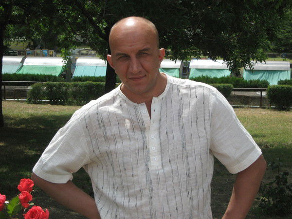 Павел Голов