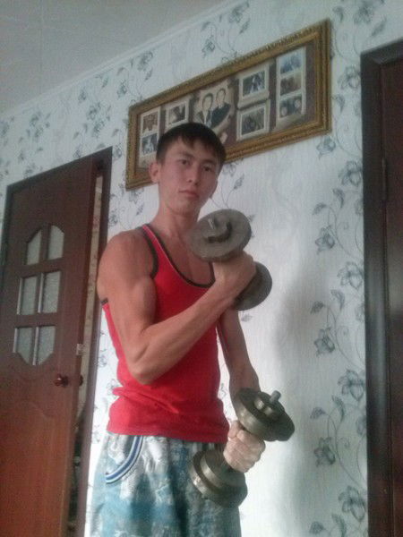 Meдeт Макаев