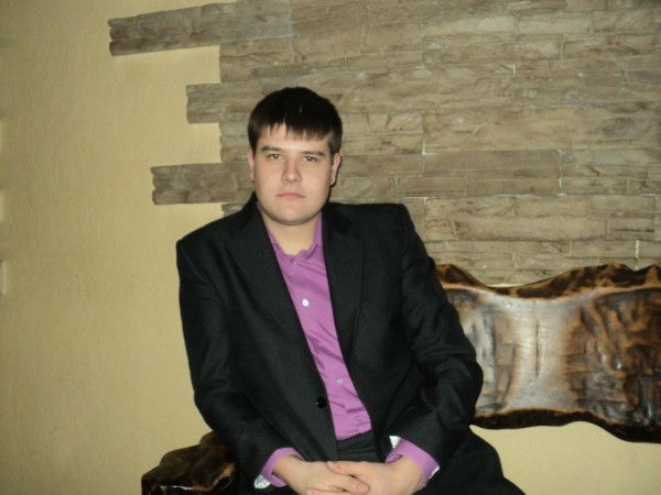 Артем Суриков