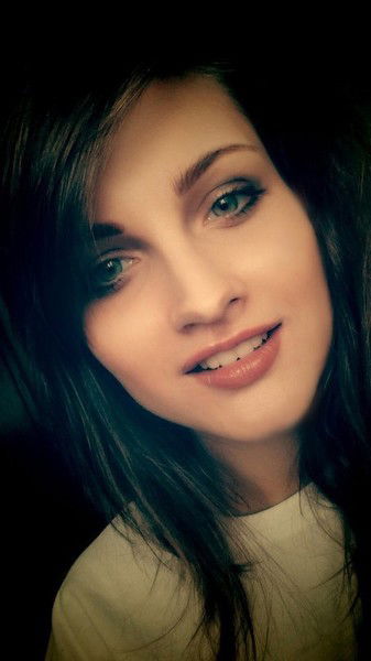 Аня Михальцова