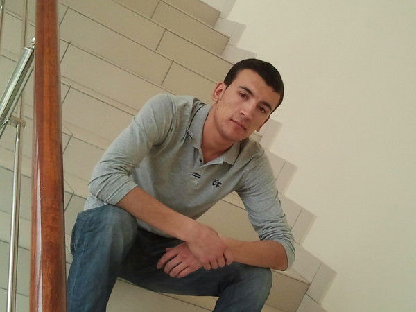 Улугбек Ботирхужаев