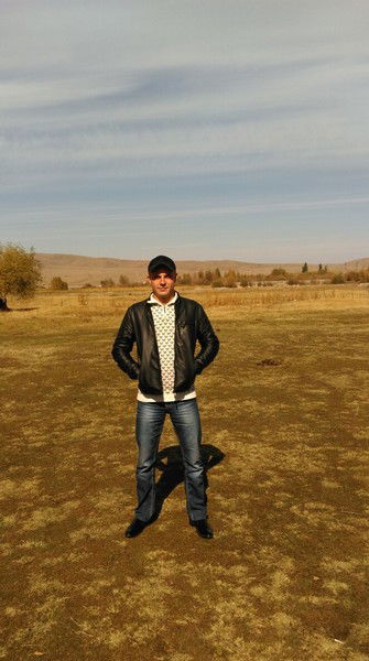 Валентин Николаев