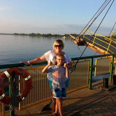 Наташа Полоник