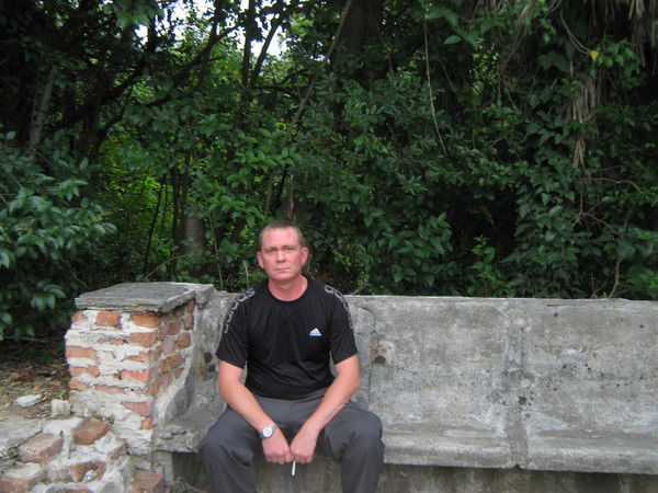 Геннадий Емельянов