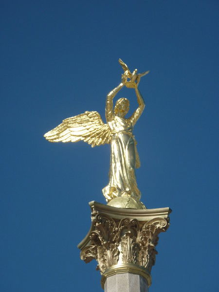 Людмила Жучкова