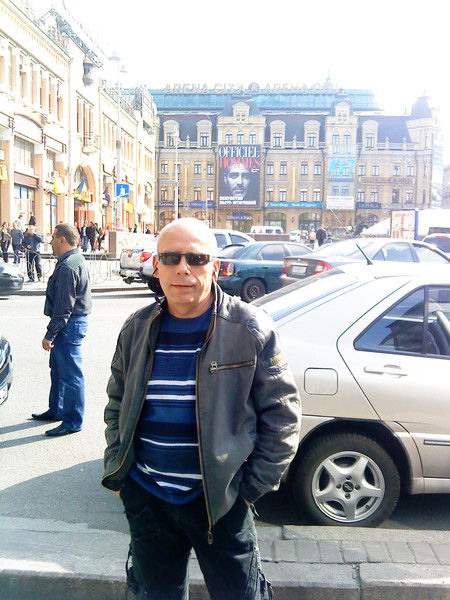 Леонид Квач