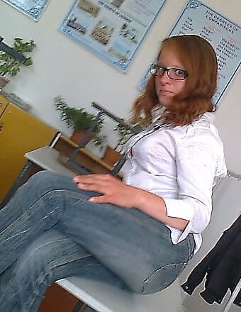 Луна Пaрящая В Небесах