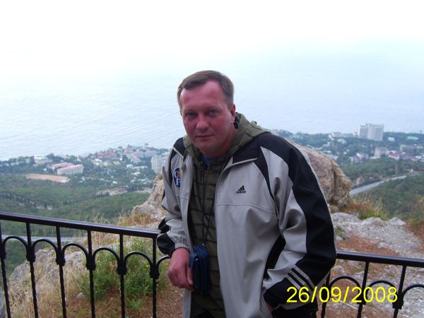 Андрей Сбродов