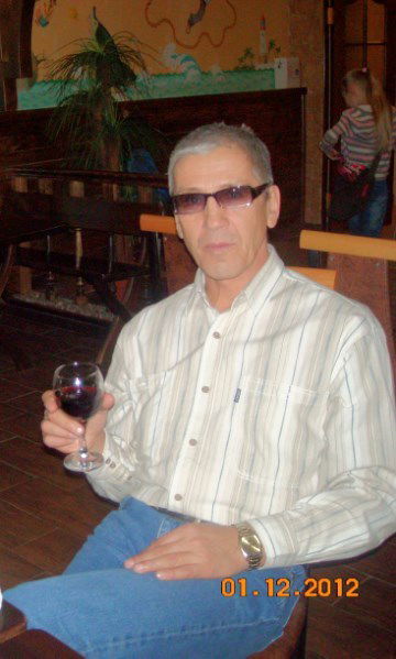 Александр Кокшаров