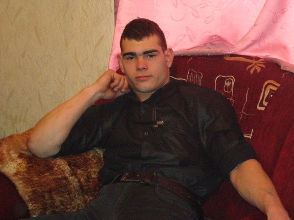 Санек Нуштаев