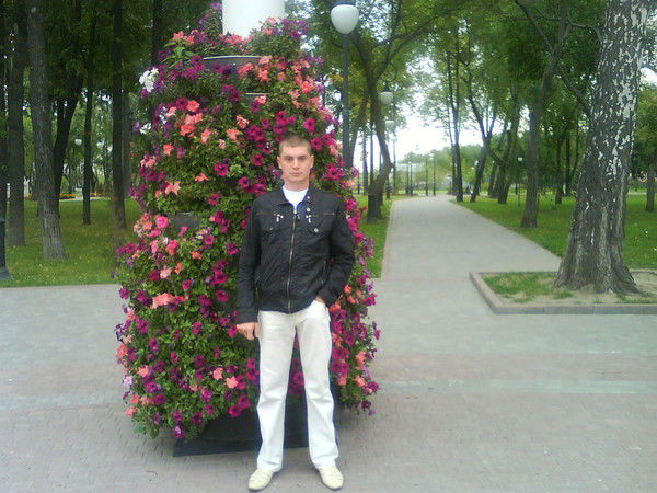 Андрей Попов