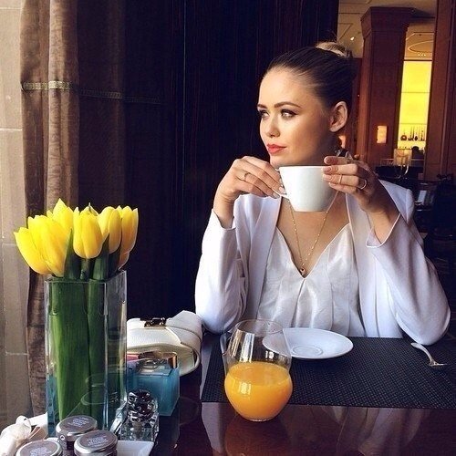 Елена Елена