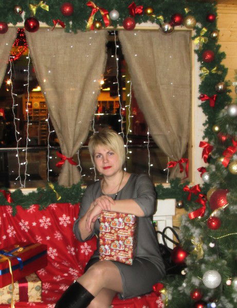 Елена Цьова