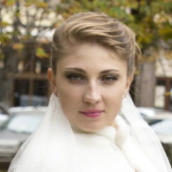 Аленка Рябова