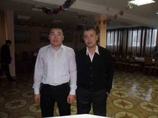 Маулен Аринов