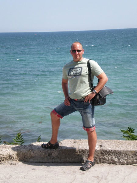 Дмитрий Мирошниченко