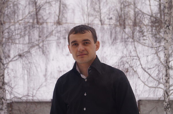 Денис Сенников