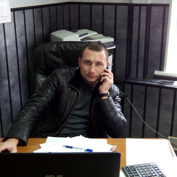 Виталий Иванов