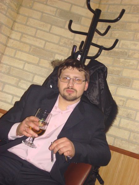 Антон Тесликов