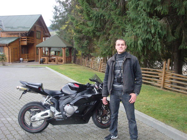 Андрей Комагорцев