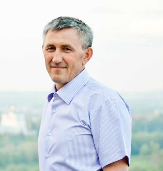 Анас Салахов