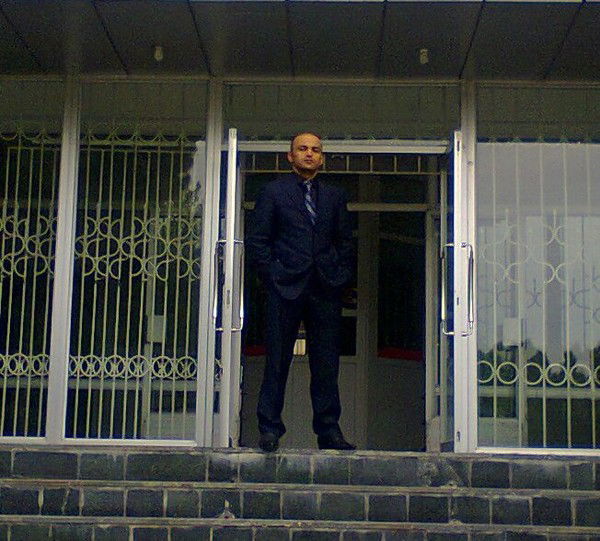 Джамшед Холиков