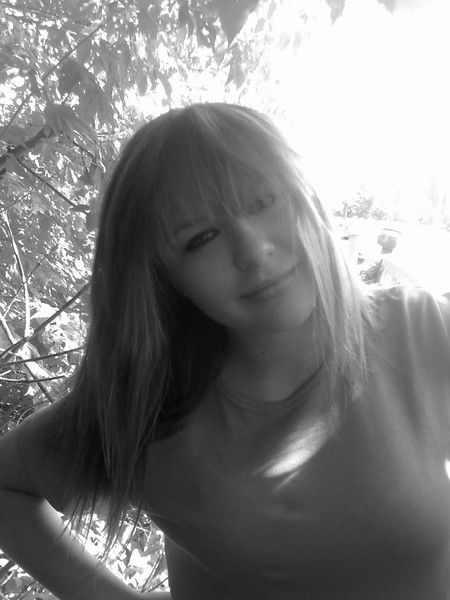 Юлька Олешко