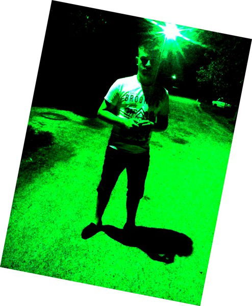 Юрий Мельников