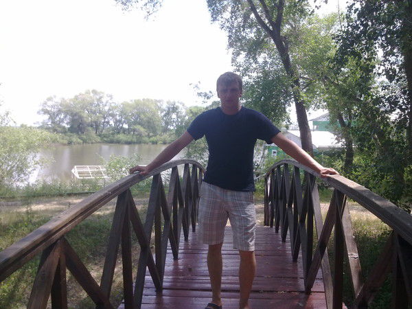 Андрей Костин