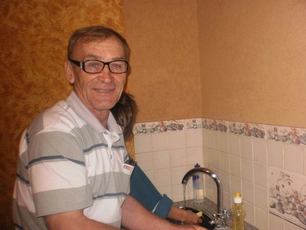 Александр Власов