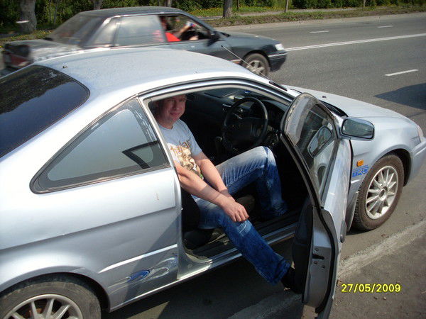 Василий Николаев