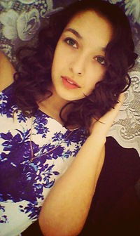 Аня Ушакова