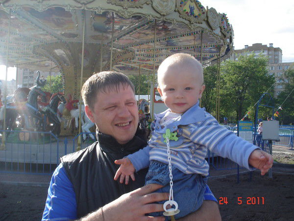 Андрей Попов