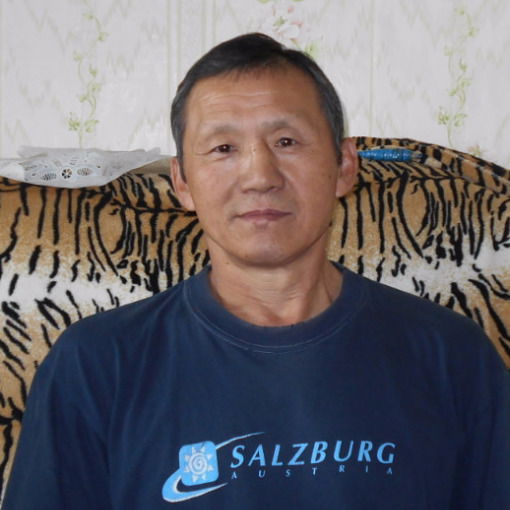 Евгений Тхак