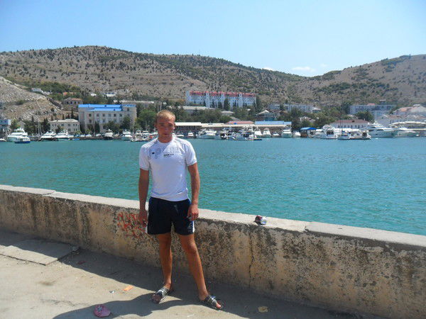 Антон Власов