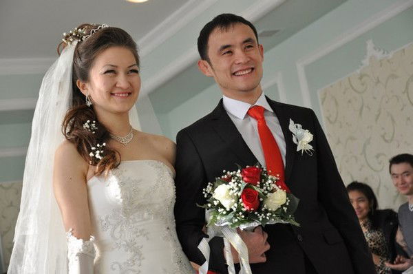 Кайрат И Айсулу Ибраевы