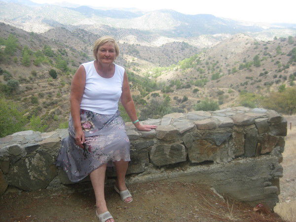 Асина Нуждина