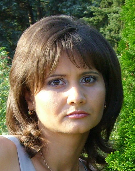 Анна Лозова