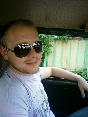 Владимир Сахаров