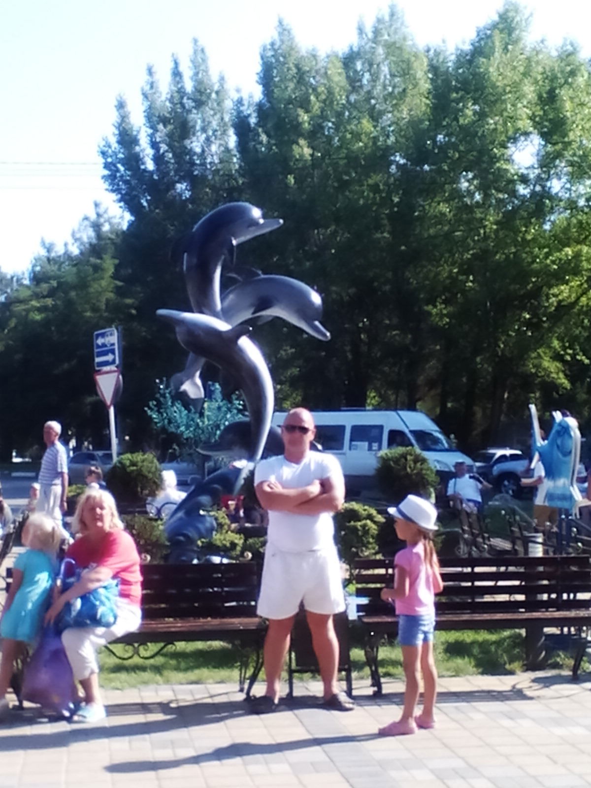 Иван Иванов