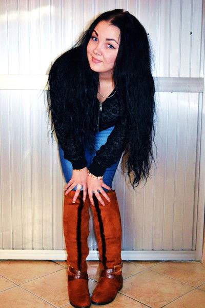 Олесенька...