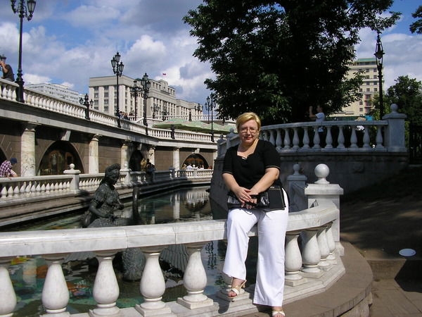 Елена Елена