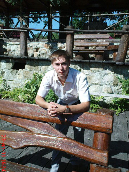 Александр Дементьев