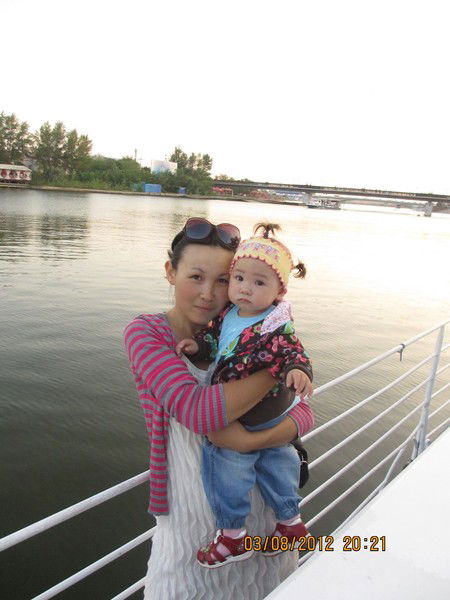 Анара Нурова