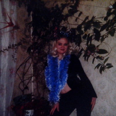 Аня Школьная