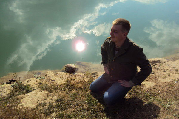 Максим Дубин