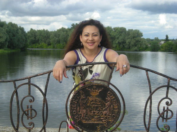 Галина Попова